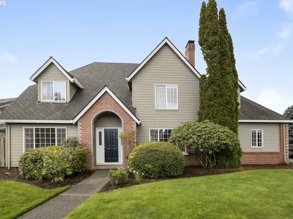 592 NE Goldie Dr, Hillsboro, OR 97124