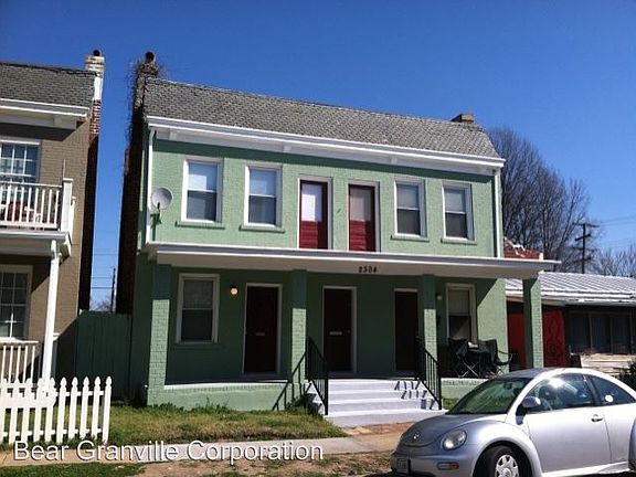 2nd image of 2304 Parkwood Ave APT C
