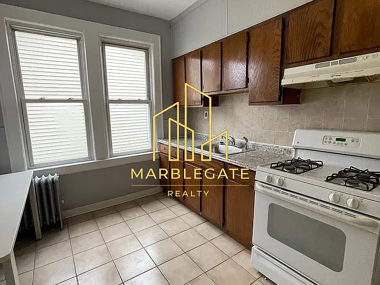 732 S 20th St #2RR — Photo 2