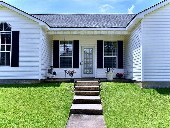2nd image of 4706 Whispering Pines Loop