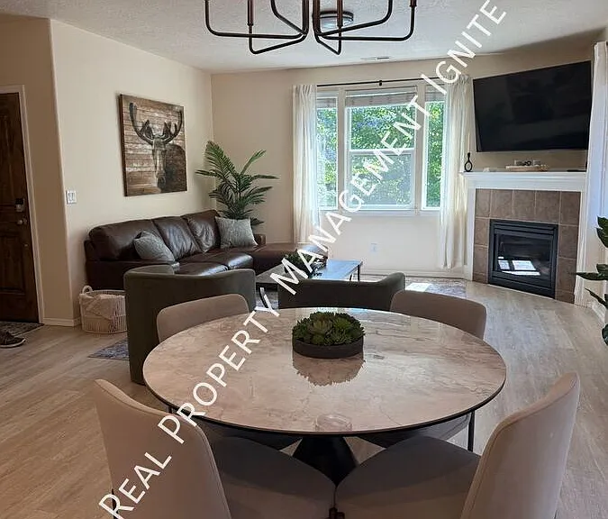 61203 Snowbrush Dr — Photo 4