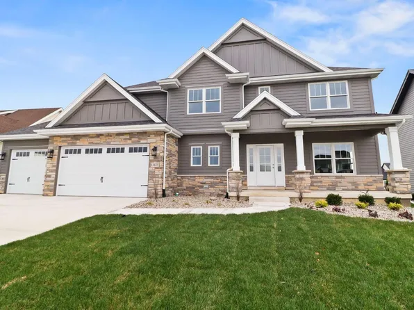 13425 Waterleaf Dr, Saint John, IN 46373