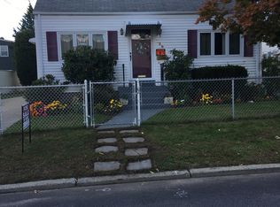 126 York Ave, Pawtucket, RI 02860