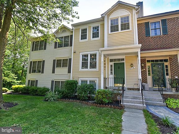 2nd image of 8716 Delcris Dr