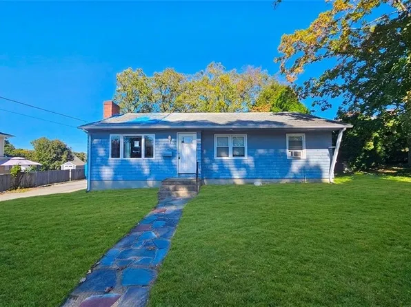 181 Brayton Ave, Cranston, RI 02920