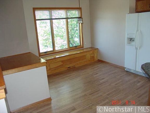 5th image of 14431 Glenbrook Ave N
