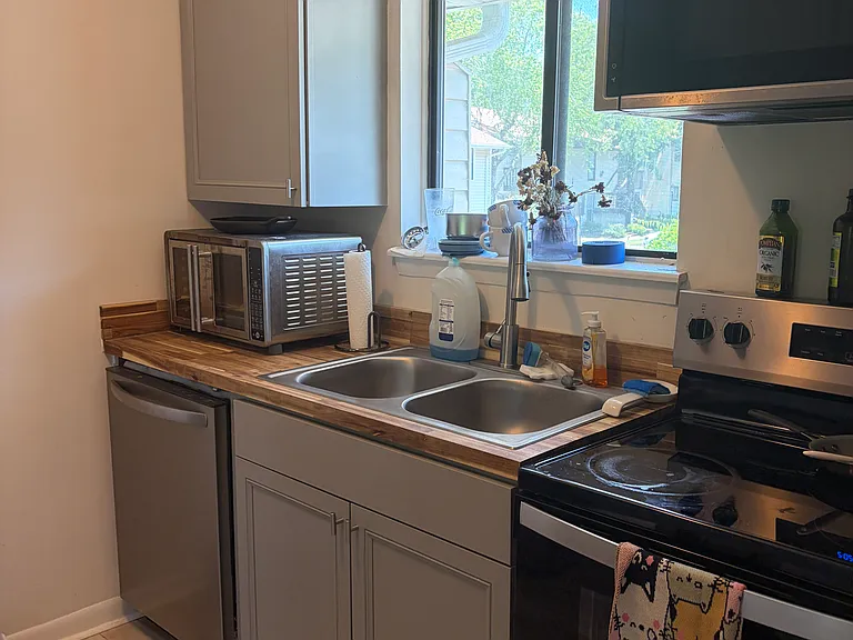 148 Turnwood Ln — Photo 1