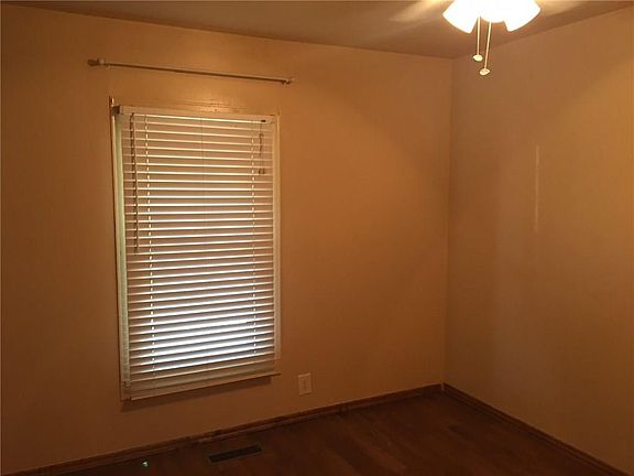 5th image of 407 Birch Ave