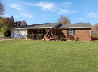 2829 Paradise Rd, Mattoon, IL 61938