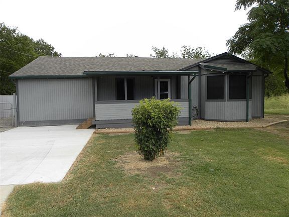 3rd image of 917 SE 3rd Ave