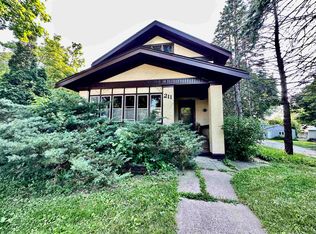 211 S Pecatonica St, Winnebago, IL 61088