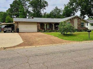 111 Western Hills Dr, Searcy, AR 72143