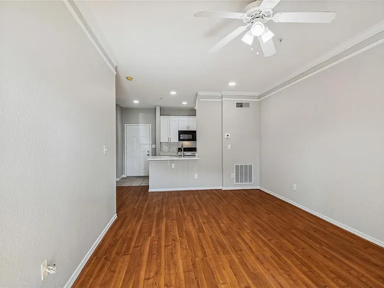 4307 Bayside Village Dr #104 — Photo 28