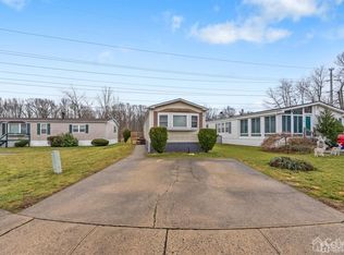 36 Whitman Rd, North Brunswick, NJ 08902