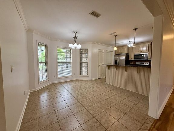 4th image of 116 Avalon Ln