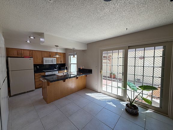 5th image of 2223 Bridlewood Dr