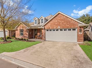 15246 Scenic Woodland Dr, Conroe, TX 77384