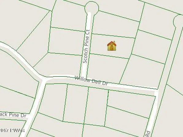 835 Scotch Pine Ct, Dingmans Ferry, PA 18328