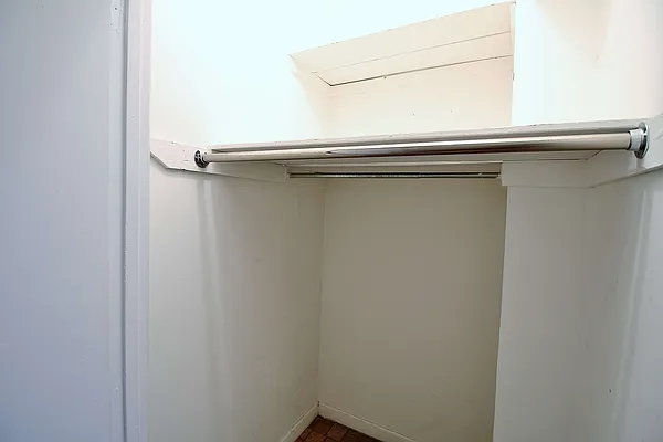 Rented by Julianna Realty Corp | media 11