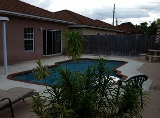 14621 SW 180th Ter, Miami, FL 33177