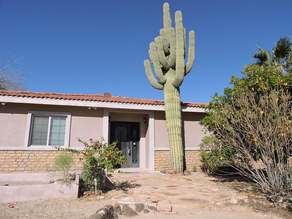 1st image of 802 E Desert Hills Dr