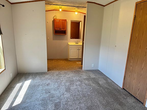5th image of 18423 Saint Joseph Ave #238