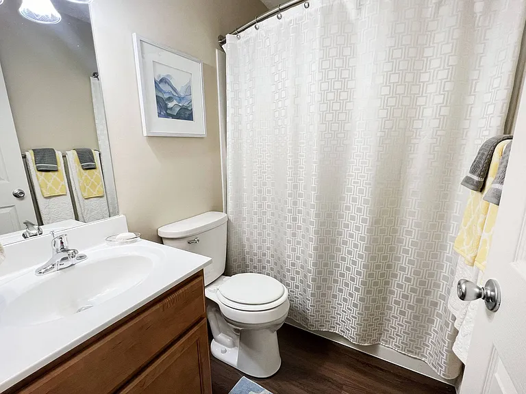 Fox Run Apartments — Photo 25