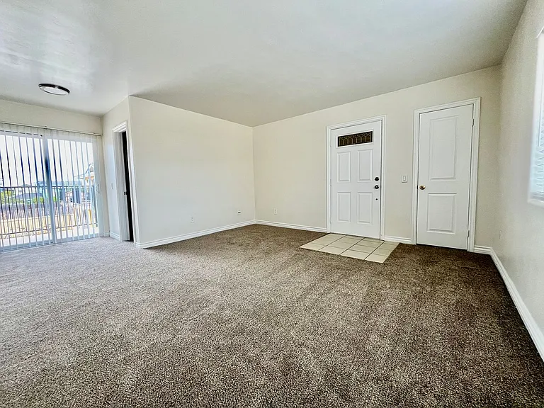 856 Calla Ave — Photo 4