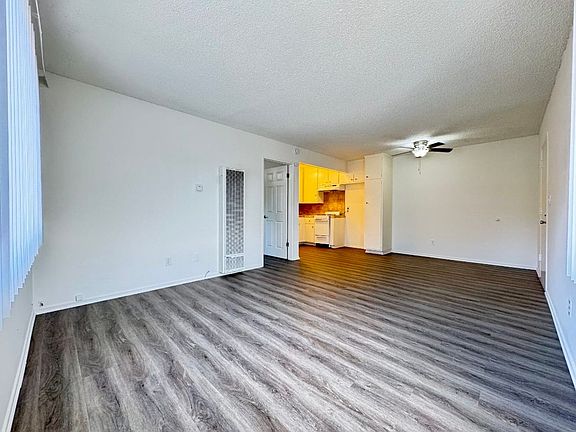 2nd image of 2701 Curtis Ave #6