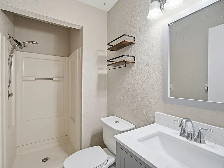 16545 Lake Brigadoon Cir — Photo 14