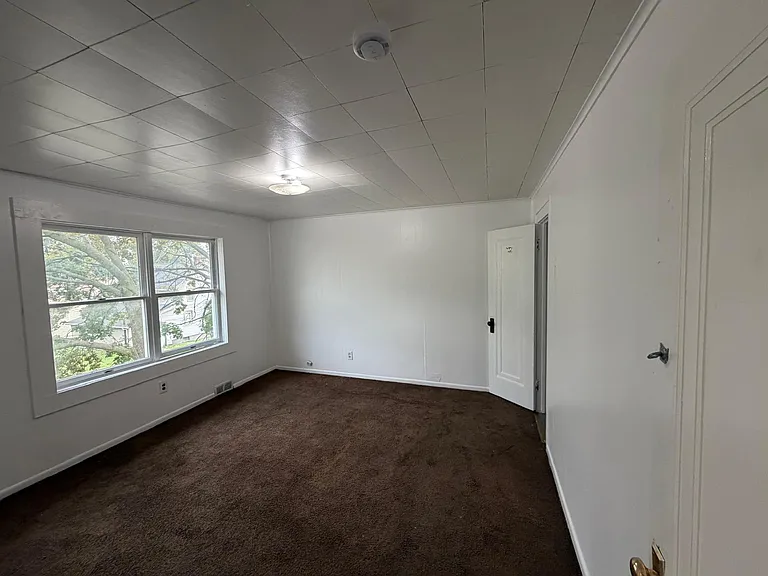 2610 Clyde Pl SW — Photo 10