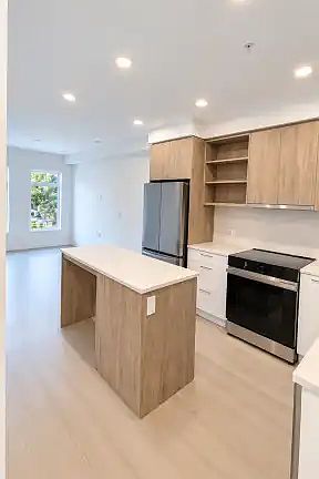 5th image of 82 1st St #307