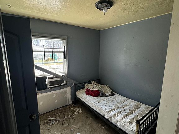 5th image of 5331 Annette St