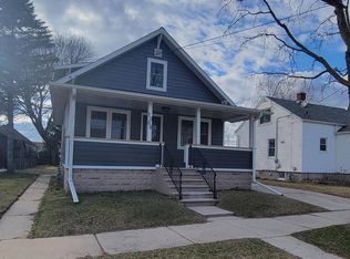 1008 Margaretha St, Two Rivers, WI 54241