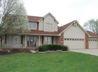 509 Cloverview Ln, Howell, MI 48843