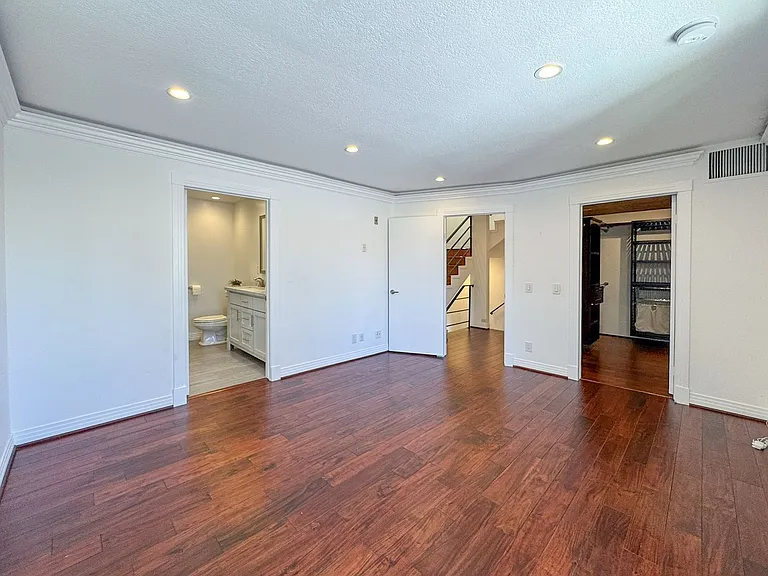 1733 Malcolm Ave #7 — Photo 8