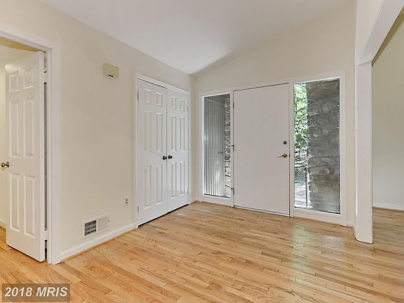 3rd image of 9251 Wood Glade Dr