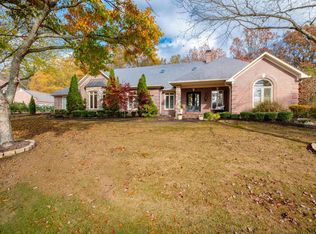 18 Chenal Cir, Little Rock, AR 72223