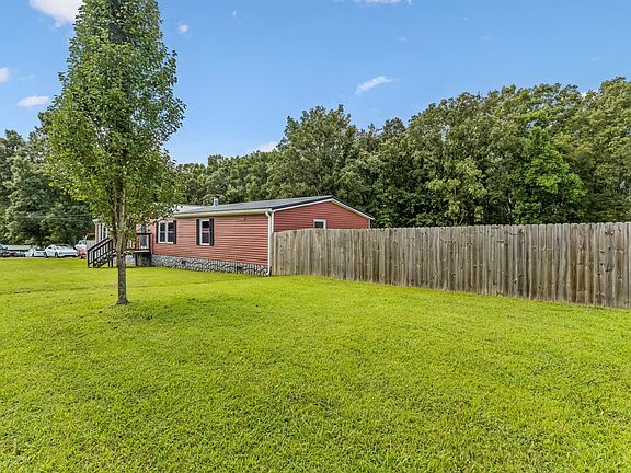 4th image of 216 Shubert Rd