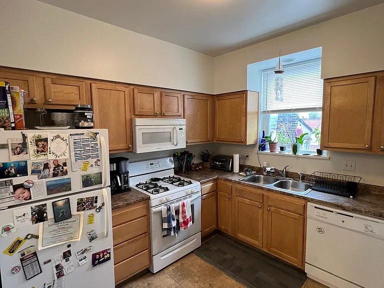 6 Dewitt St — Photo 7