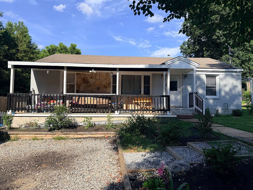 2 Lafayette Dr - Property Image