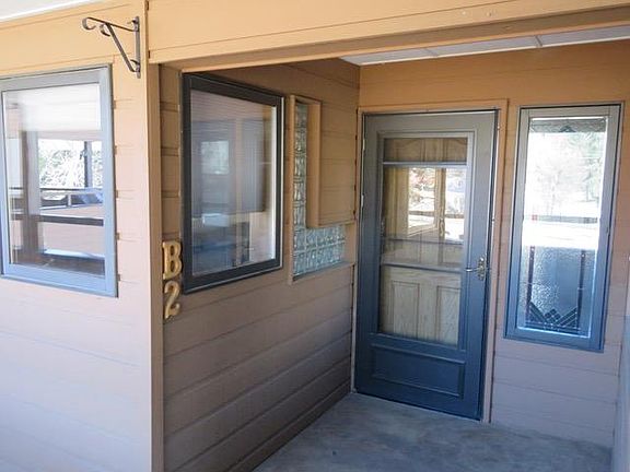 Front Entry- near elevator