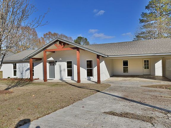 3rd image of 13613 Apple Ln