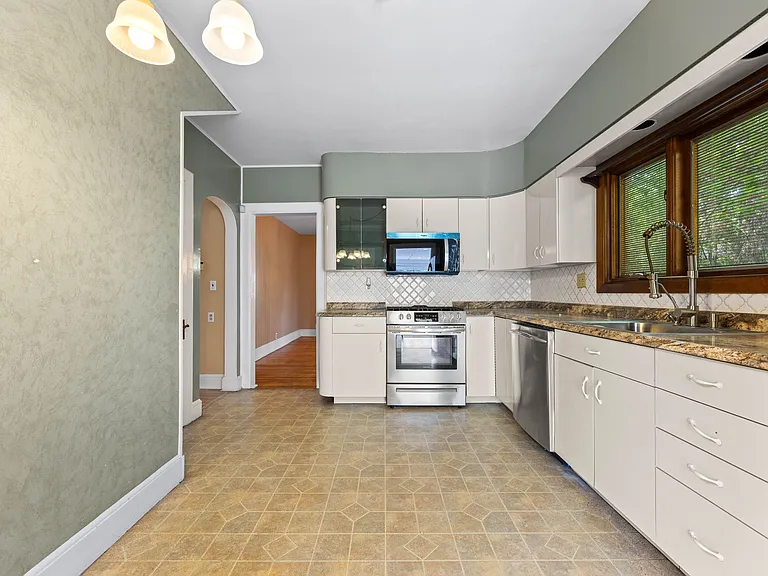 9 Hillside Ave #1 — Photo 9