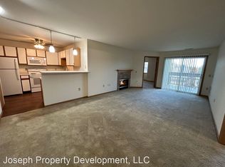 2602 Fielding Ln APT 206, Waukesha, WI 53188