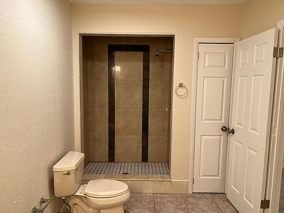 4th image of 7015 53rd Ave N