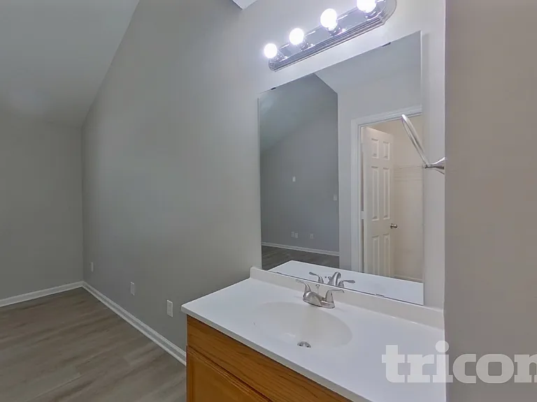 212 Cottonwood Park Dr — Photo 9
