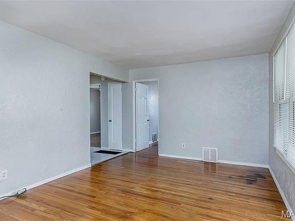 3rd image of 3619 W Steins St