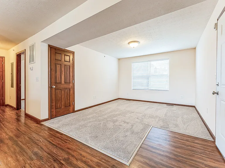 Highland Park Apartment Homes — Photo 32