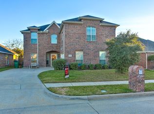 306 Briar Cove Cir, Red Oak, TX 75154